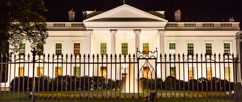 What-is-the-penalty-for-hopping-the-White-House-fence